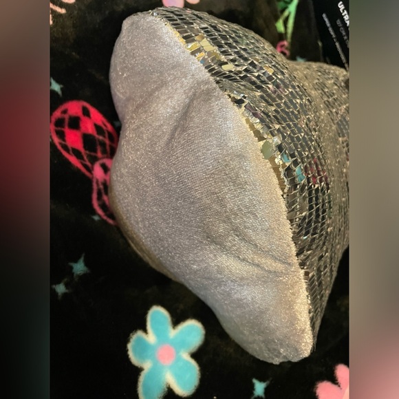 CHRISTIAN SIRIANO NWT Halloween Silver Sequin Plush Weighted Ghost 🪩👻🪩 - Picture 9 of 10